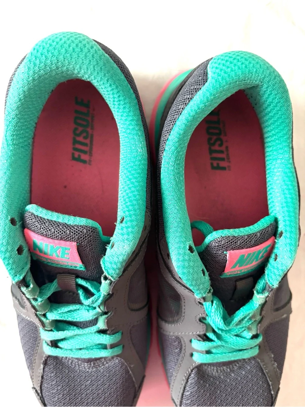 NWOT Nike Turquoise Pink Dual Fusion Run 3 Fitsole SZ 7.5
